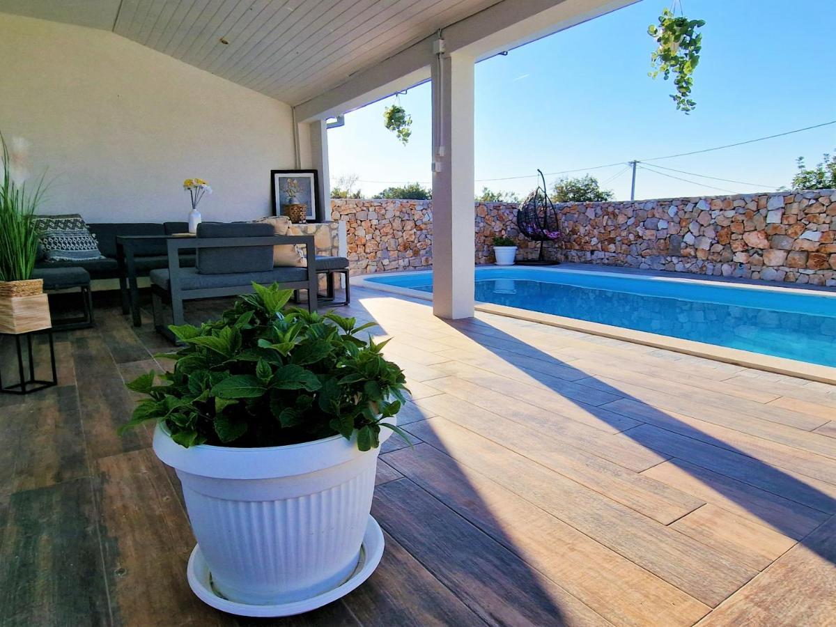 Anas Lagoon Holiday House With Pool At Azure Beach Mali Drvenik Exteriör bild