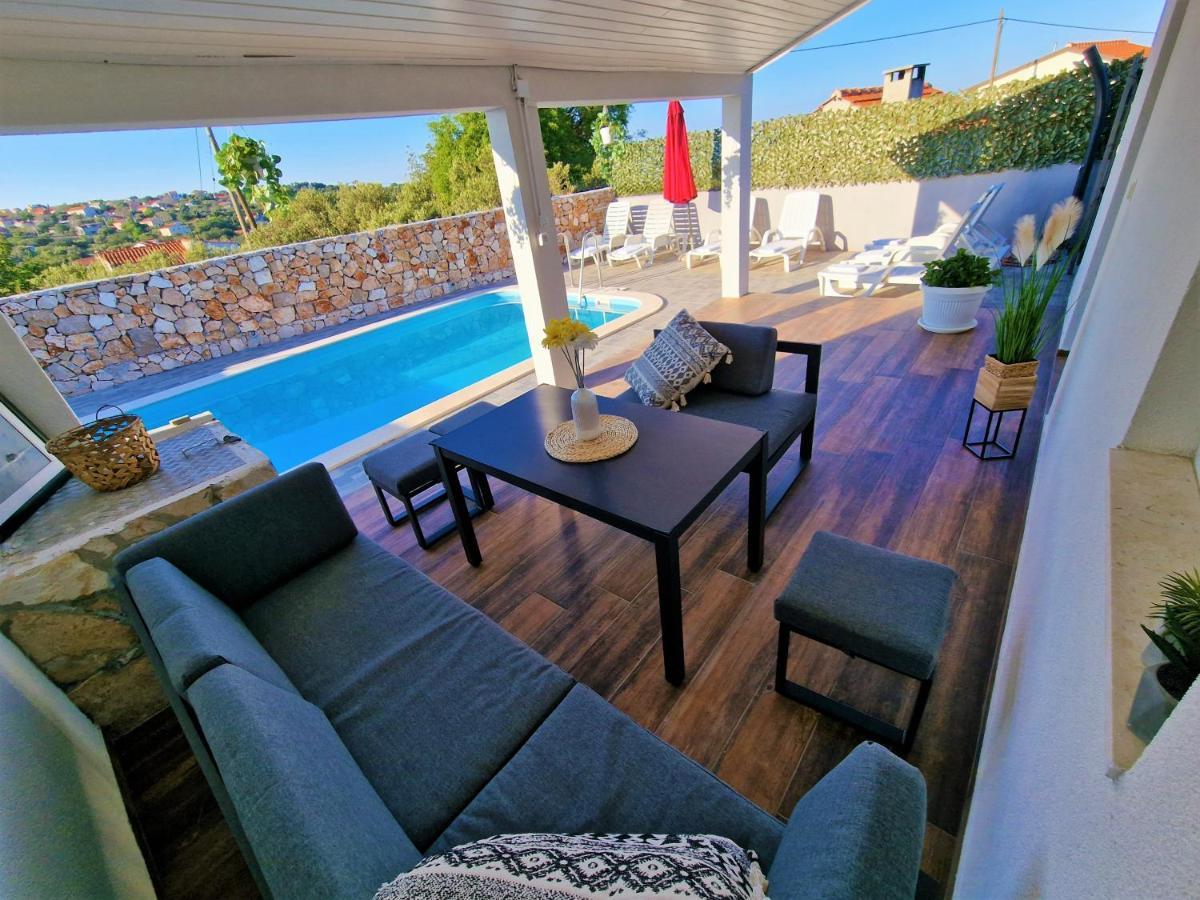 Anas Lagoon Holiday House With Pool At Azure Beach Mali Drvenik Exteriör bild